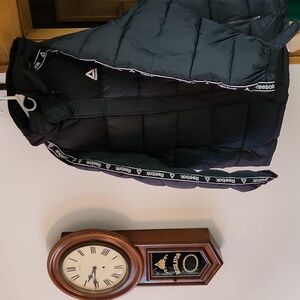 REEBOK XXL Men's Heavy Insulated Quilted Winter Jacket with Zipper Hood